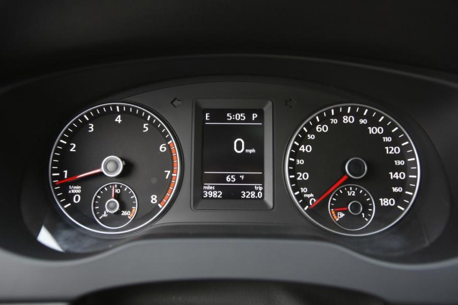  Volkswagen Jetta GLI Autobahn 2012 года  (фото 20 из 33)